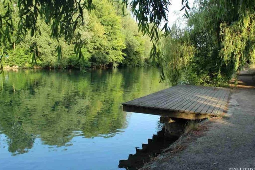 «  La Petite Maison » ....Des Grands Espaces... Saint-Maur-des-Fossés Kültér fotó